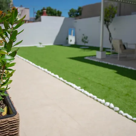 Casa Daquigno - Boutique & Garden Гостьовий будинок Ольбія